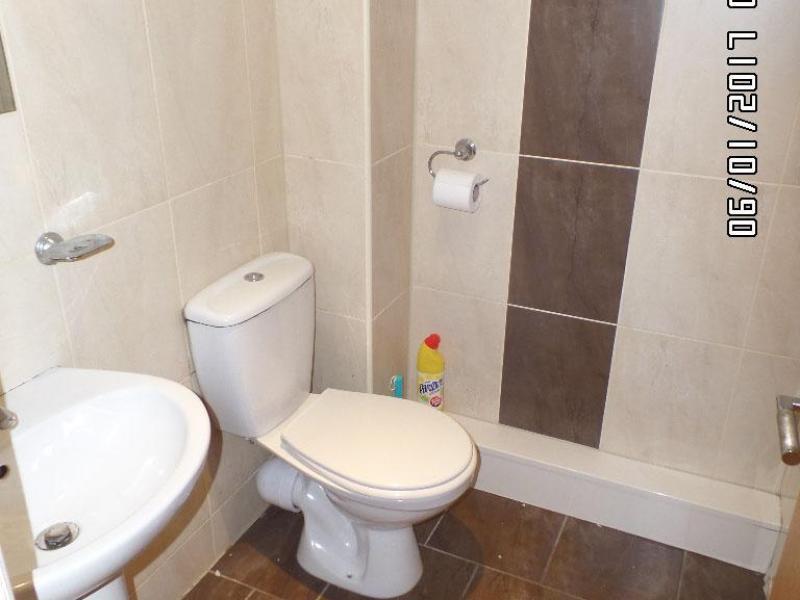 Flat 3,  49 Broadway, Adamsdown, Cardiff